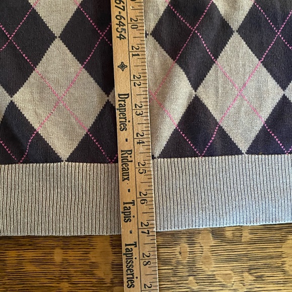 Michael Kors Round neck sweater. - Picture 8 of 10